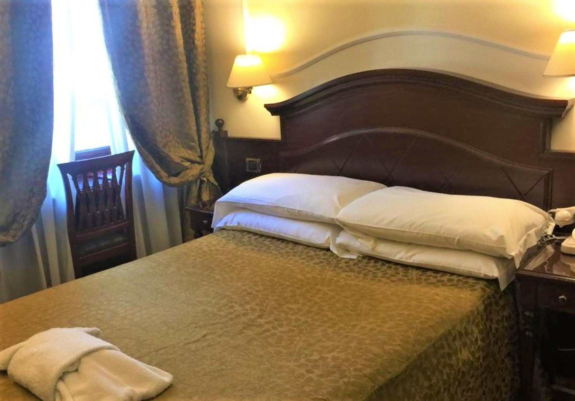 Hotel Best Roma Екстериор снимка
